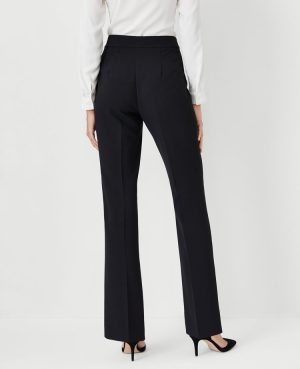 The Petite Side Zip Trouser in Fluid Crepe – Curvy Fit