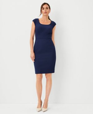 The Petite Scoop Neck Sheath Dress in Bi-Stretch – Curvy Fit