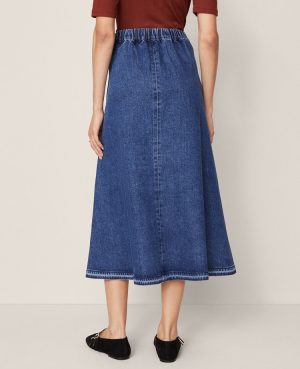 Petite Weekend Collection Pull On Denim Skirt