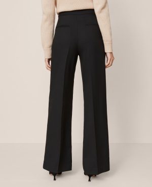 The Tailored Wide-Leg Trouser