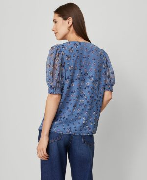 Floral V-Neck Popover