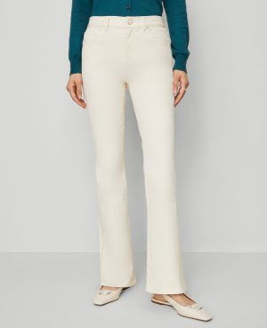 The Boot Jean – Curvy Fit