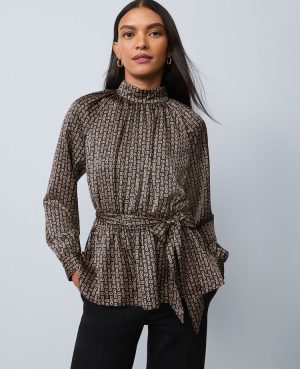 Petite Chain Link Print Tie Waist Blouse